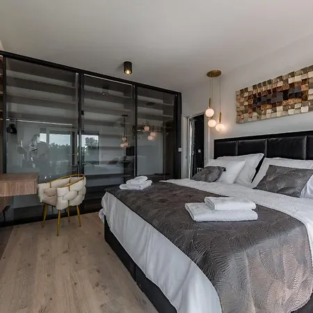 Villa Beautiful Tyara *